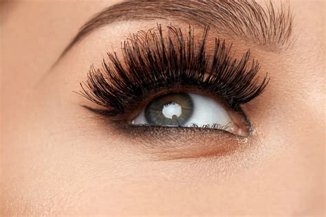 cumbrella eyelashes meaning